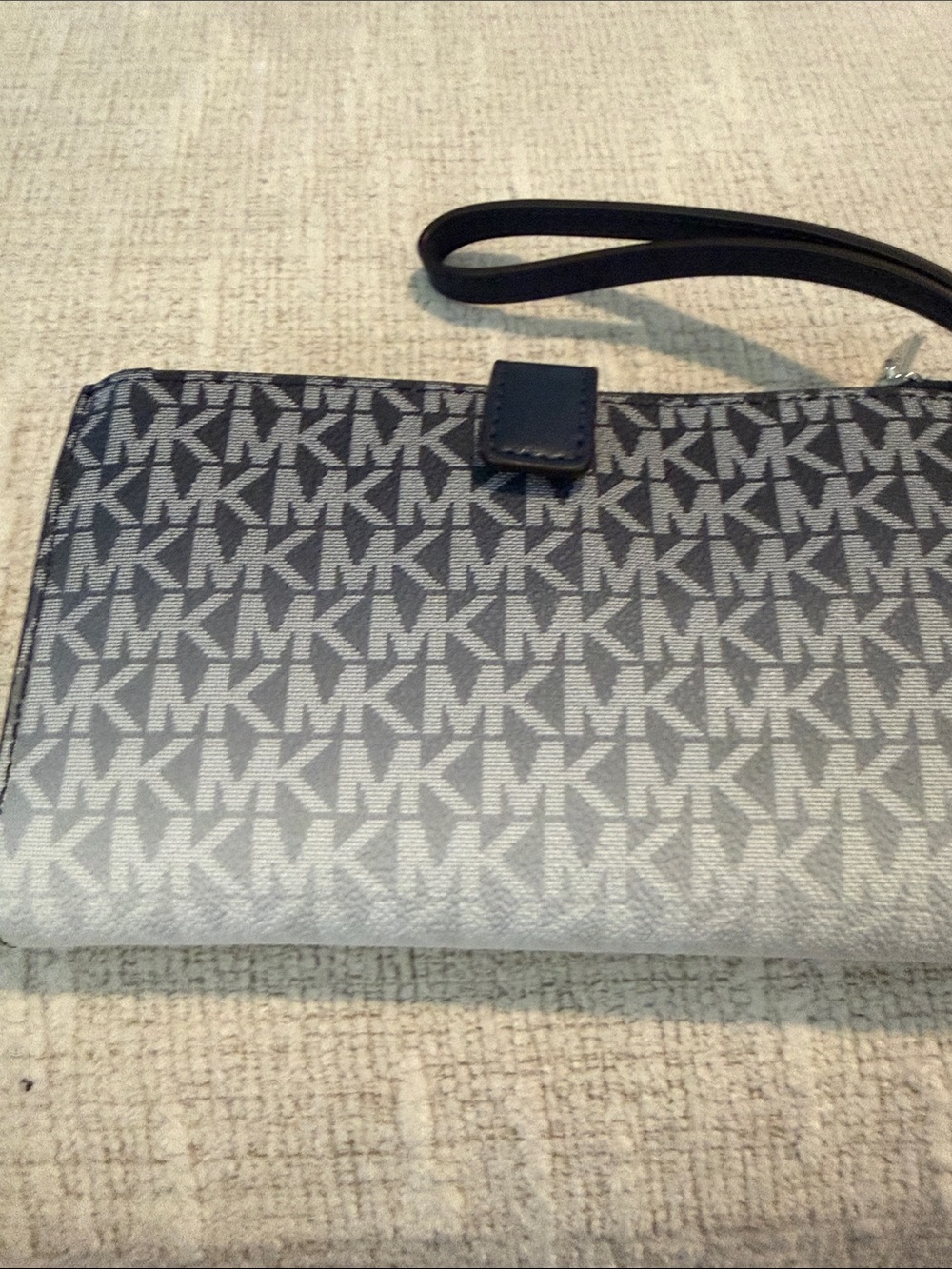 Michael Kors Navy Large  Jet set Ombré wristlet  wallet